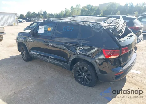 2022 Volkswagen Taos 1.5T S z USA, uszkodzony, nr VIN 3VVDX7B23NM049557